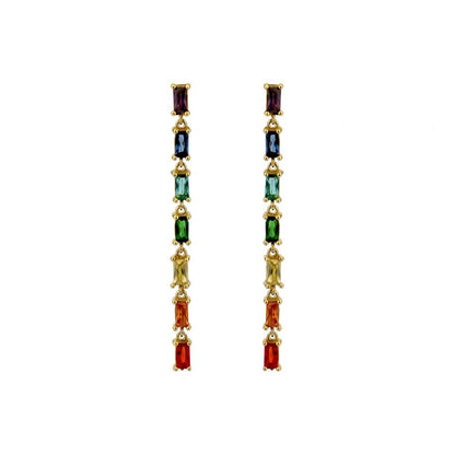 brincos coloridos femininos longos em ouro com fileira de pedras retangulares multicoloridas design elegante Carmo Joalheiros