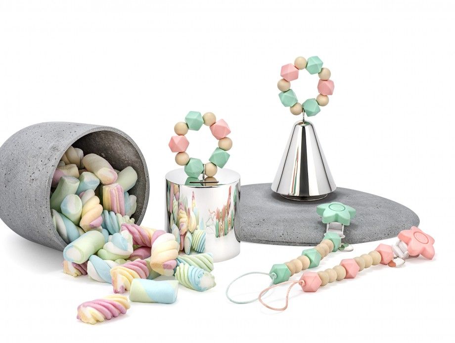 Topázio 1874 mealheiro decorativo infantil em prata com argola de contas pastel e elementos decorativos
