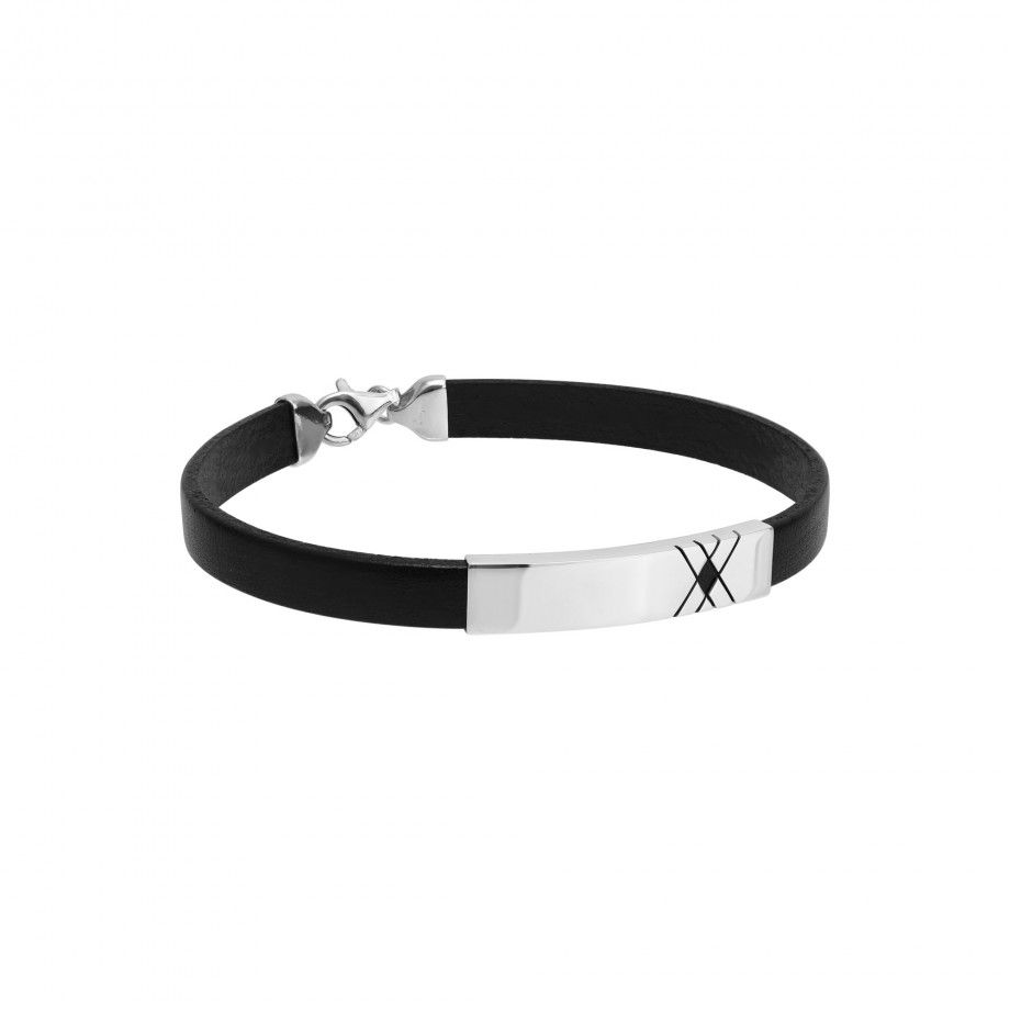 pulseira masculina prata Topázio 1874 com tira de couro preta e placa de prata gravada com detalhe X e fecho